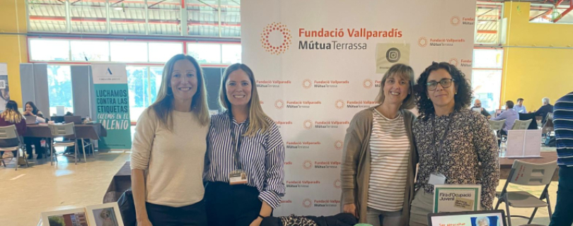 La residencia y centro de día para personas mayores Móra la Nova participa en la Feria del Empleo Juvenil